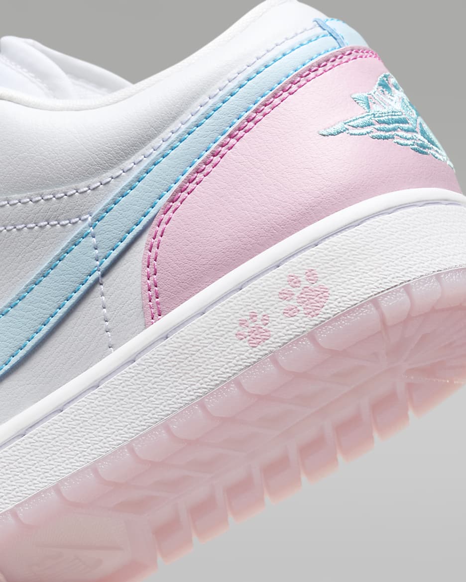 Pink and blue and white jordans deals